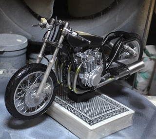 re1512311.jpg